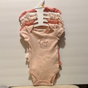 5-NWT Carter's Peach and Cream Floral Bodysuit Set